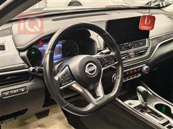 نيسان ألتيما